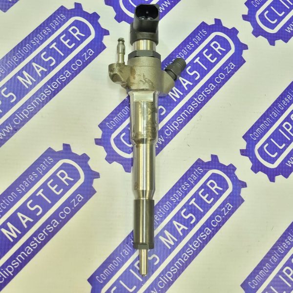 OE 166000372R Injector for 2.3dci Nissan Navara D23 YS23