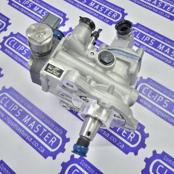 22100-0E010 CR Fuel Pump for Toyota 2.8L