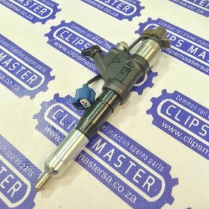 23670E0460 E13C Hino Fuel Injector 0950008890