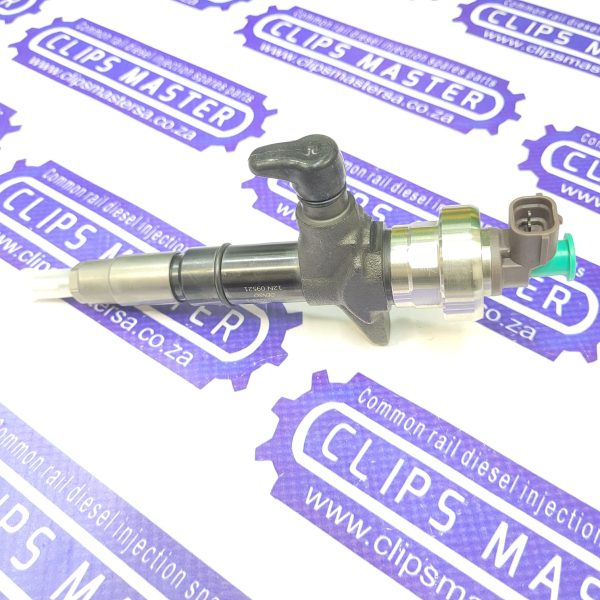 Diesel Injector for KB250 Isuzu 2.5DTeq 8-98119228-1